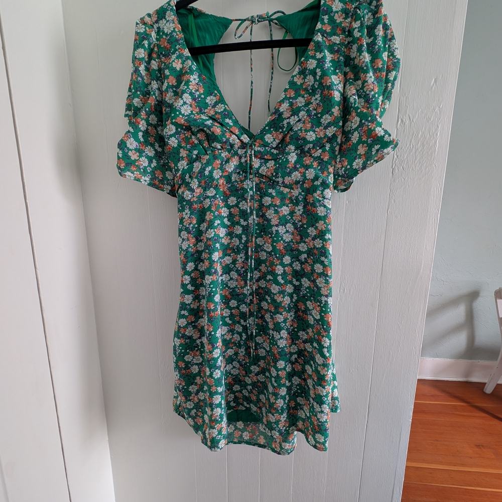Backless Darling Floral Mini Dress in Green